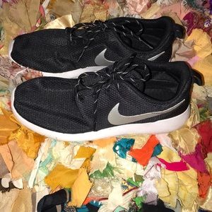 Nike Roshe Shoes